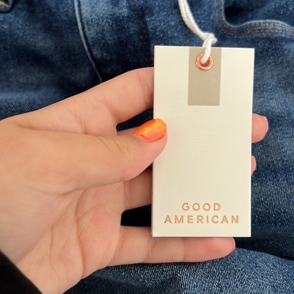 Good American Jeans - Picture 6 of 6